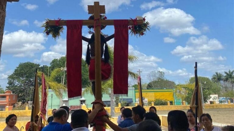 Gremio Cruz de Mayo: tradición y fe en Cacalchén
